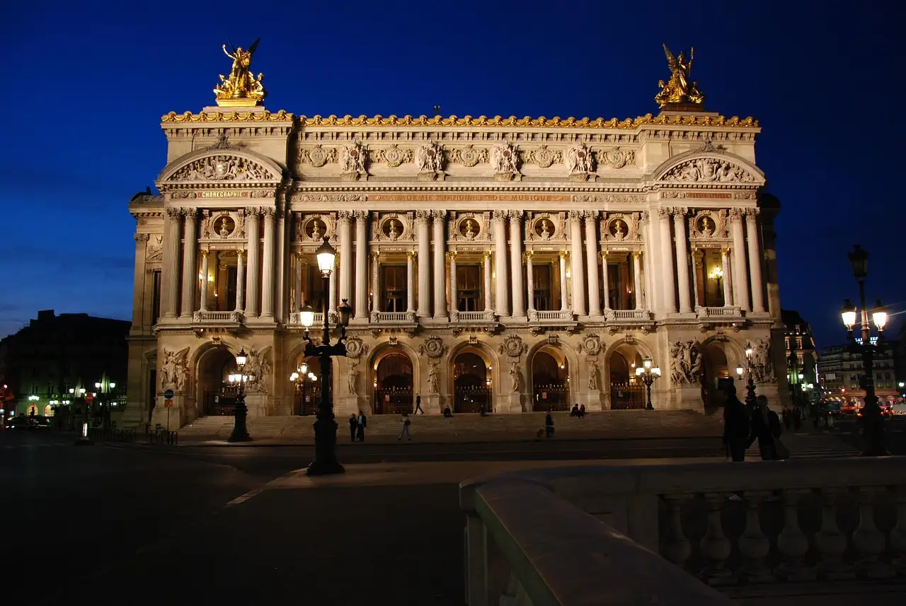 The Palais Garnier lit up at night