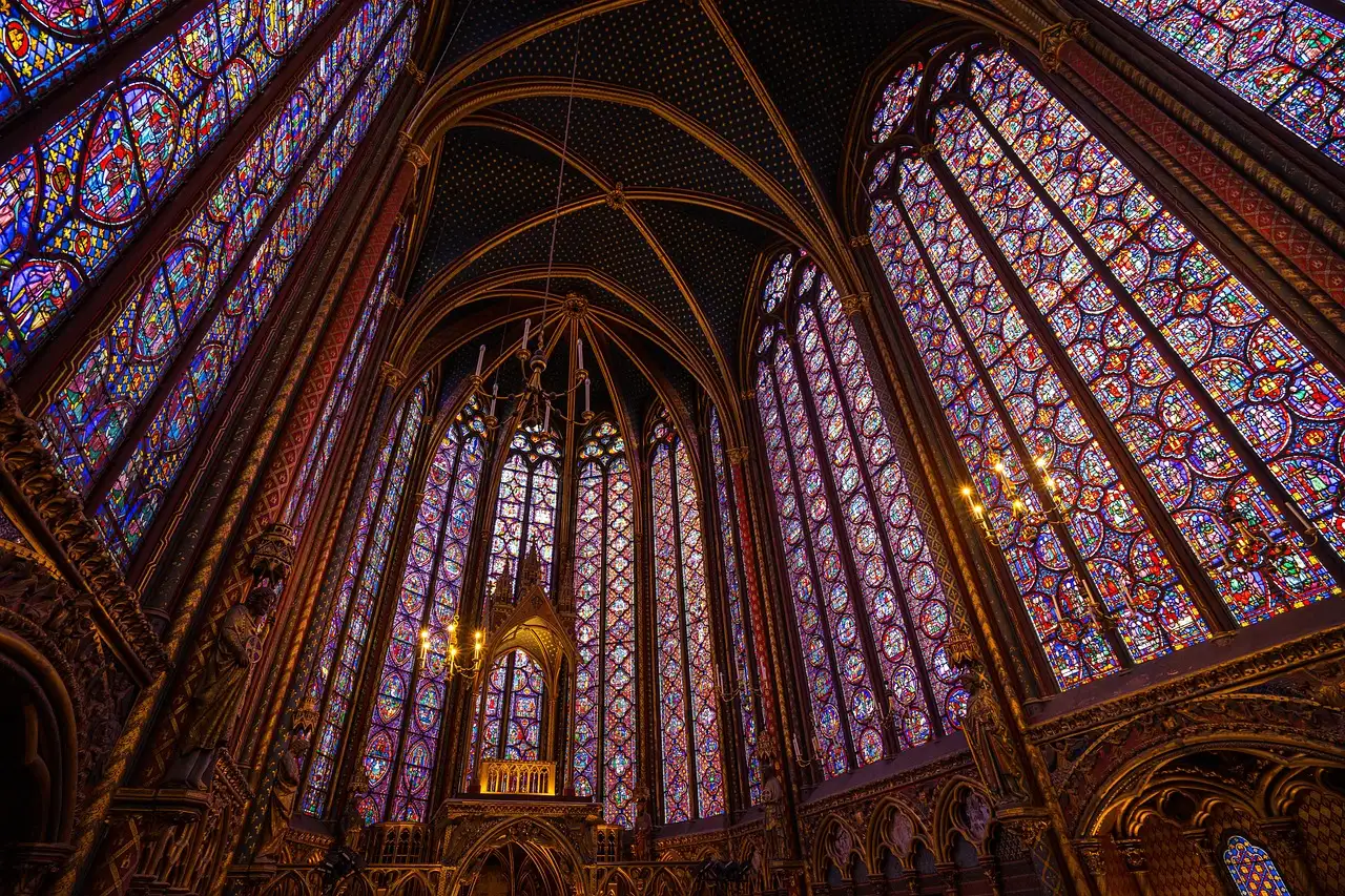 The stained-glass walls of the upper chapel of Sainte-Chapelle