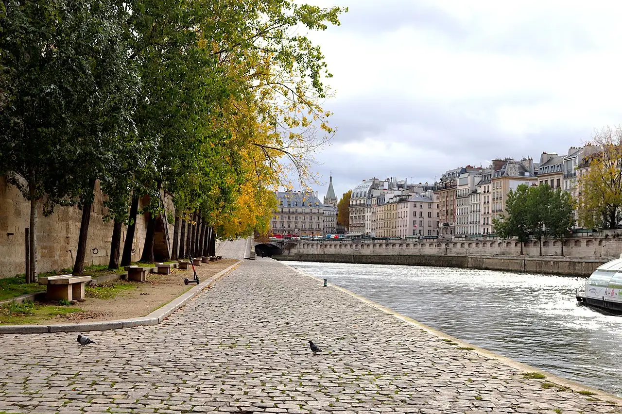 A cobbled quay along the Seine in the Latin Quarter